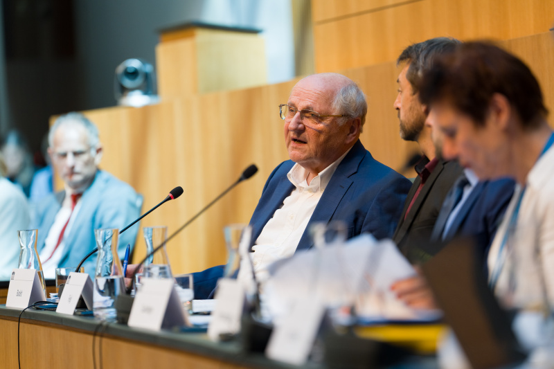 Am Wort: em. o. Univ.-Prof. Dr. Christoph Badelt (Wirtschaftsuniversität Wien / Nominierung durch: ÖVP)