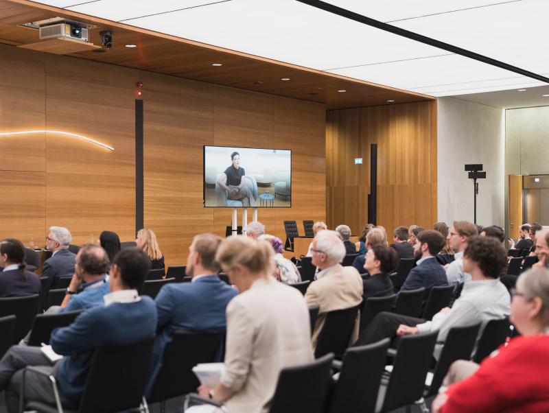 Videovorstellung der Politikwissenschaftlerin Ermela Gianna von der Universität Salzburg