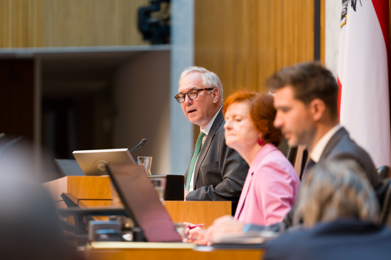 Eindrücke vor Beginn der Sitzung. Nationalratspräsident Walter Rosenkranz (FPÖ) am Präsidium