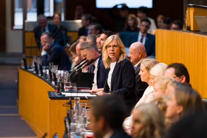 Klubobfrau Leonore Gewessler (GRÜNE) am Wort