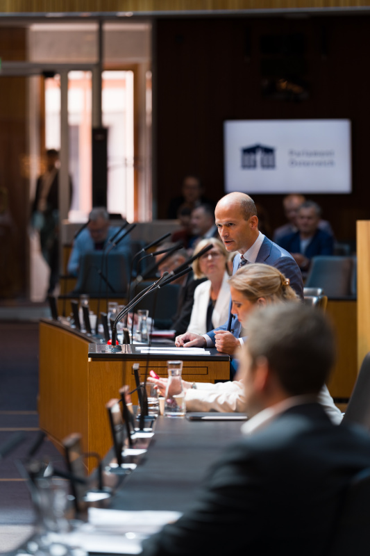 Nationalratsabgeordneter Michael Schilchegger (FPÖ) am Wort