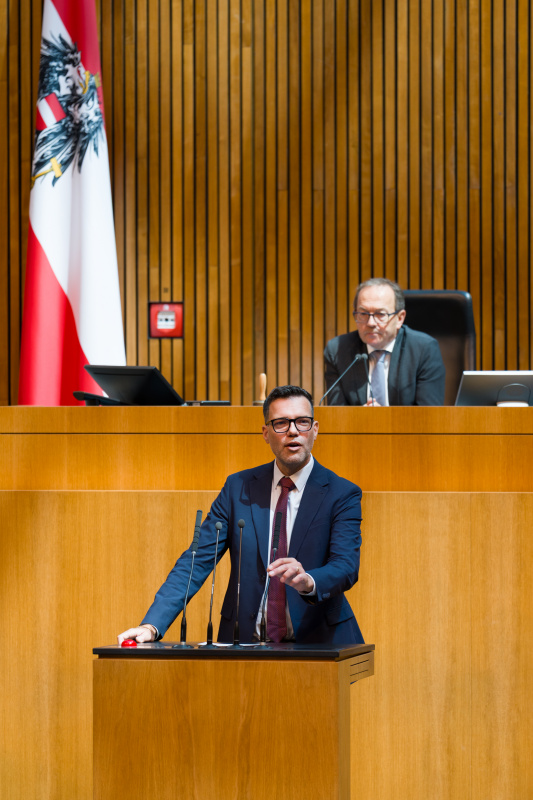Nationalratsabgeordneter Heinrich Himmer (SPÖ) am Wort