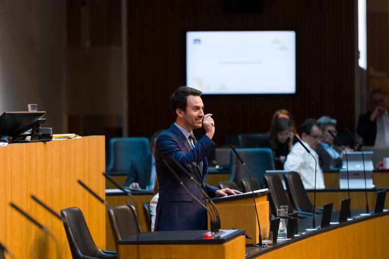 Bildungsminister Christoph Wiederkehr (NEOS) am Wort