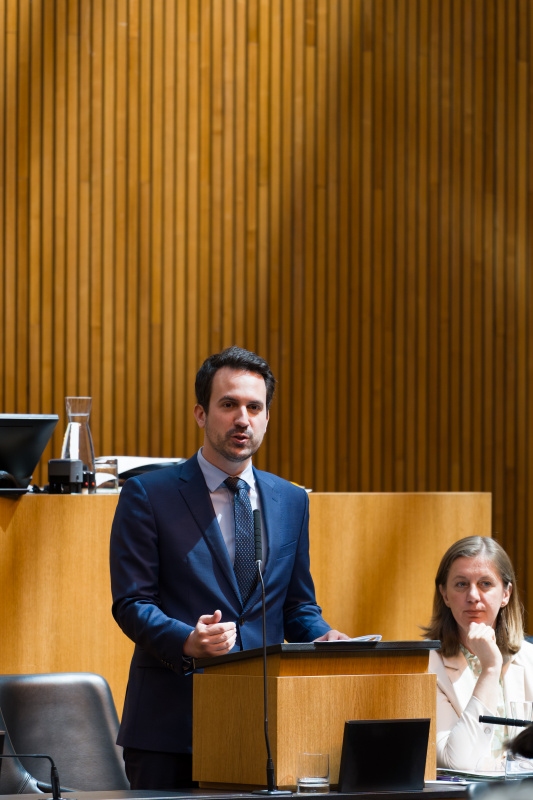 Bildungsminister Christoph Wiederkehr (NEOS) am Wort