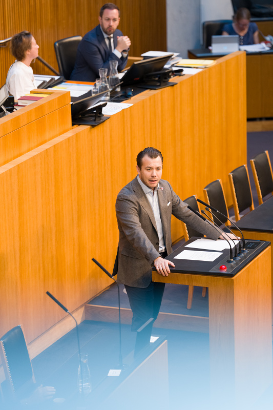 Nationalratsabgeordneter Maximilian Weinzierl (FPÖ) am Wort