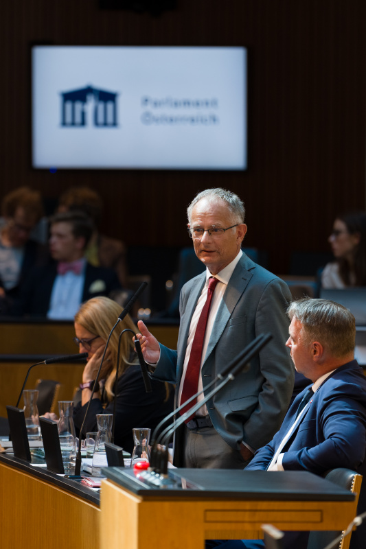 Finanzminister Markus Marterbauer (SPÖ) am Wort