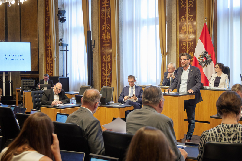 Am Rednerpult: Bundesrat Christian Fischer (SPÖ)