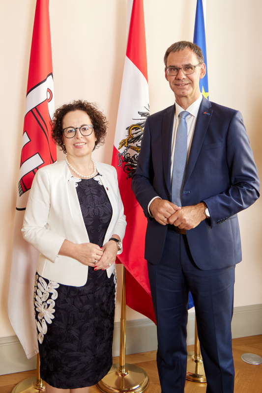 Von links: Bundesratspräsidentin Christine Schwarz-Fuchs (ÖVP), Landeshauptmann von Vorarlberg Markus Wallner