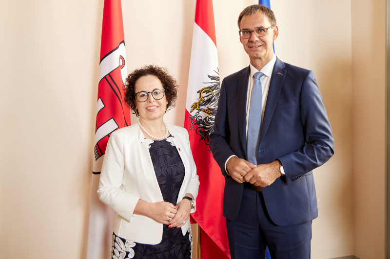 Von links: Bundesratspräsidentin Christine Schwarz-Fuchs (ÖVP), Landeshauptmann von Vorarlberg Markus Wallner