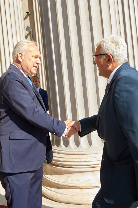 Einholung. Von links: Nationalratspräsident Walter Rosenkranz (FPÖ), Präsident des Parlaments von Montenegro Andrija Mandić