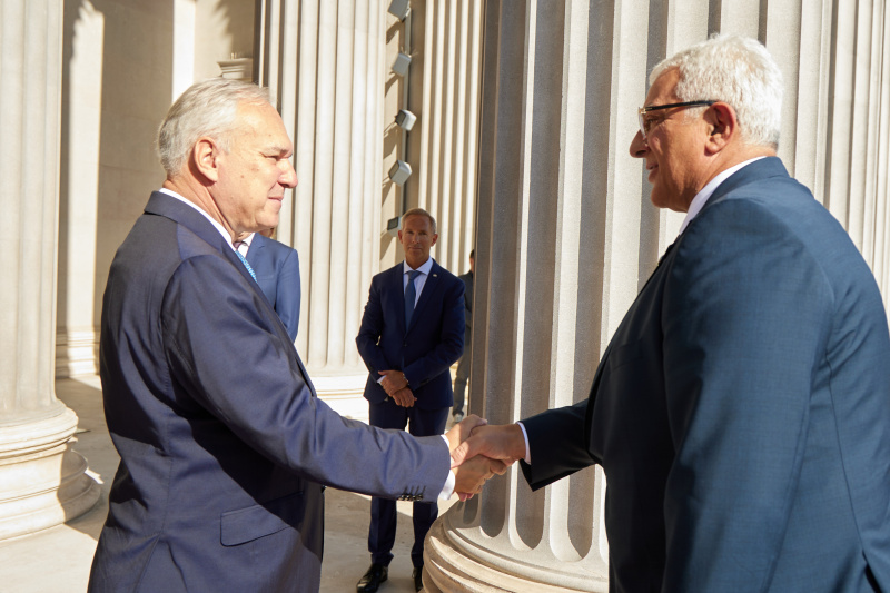Einholung. Von links: Nationalratspräsident Walter Rosenkranz (FPÖ), Präsident des Parlaments von Montenegro Andrija Mandić