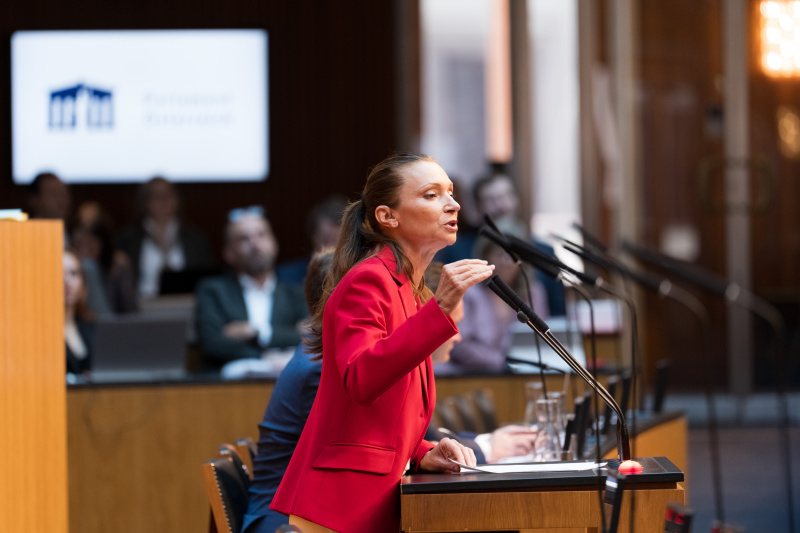 Nationalratsabgeordnete Susanne Fürst (FPÖ) am Wort