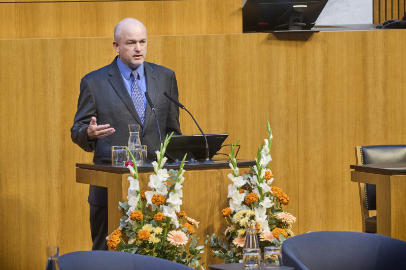 Keynote „The State of Democracy in 2026”. Direktor V-Dem Institute Steven Wilson