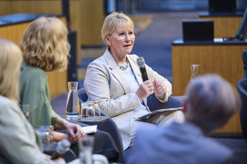 Podiumsgespräch. Außenministerin a.D. Schwedens, Vorsitzende Olof-Palme-International-Center Margot Wallström