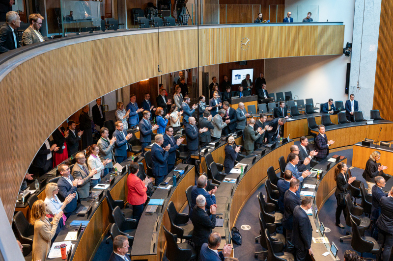 Gratulation zur Angelobung von Nationalratsabgeordneter Hedwig Staller (FPÖ)
