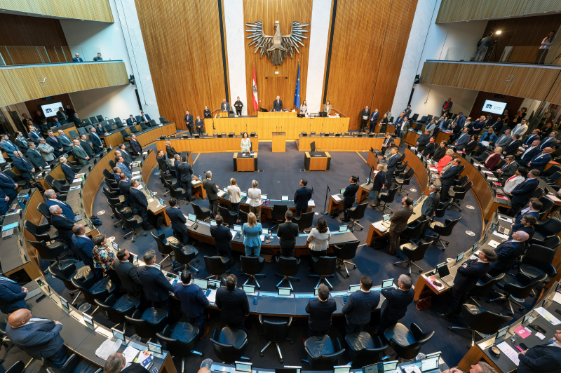 Angelobung von Nationalratsabgeordneter Hedwig Staller (FPÖ). Blick Richtung Nationalratsabgeordnete im Plenum
