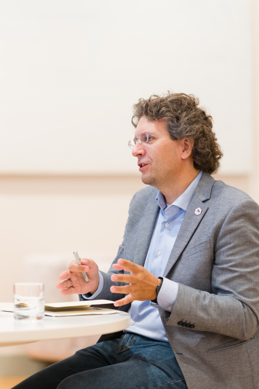Kunsthistorikerin Julia Rüdiger, Roland Trabe (Pädagogische Hochschule Wien)