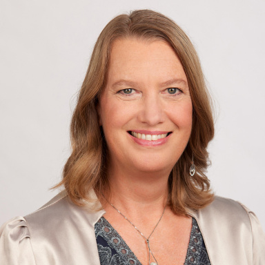 Portraitfoto von Dipl.-Ing. Hedwig Staller