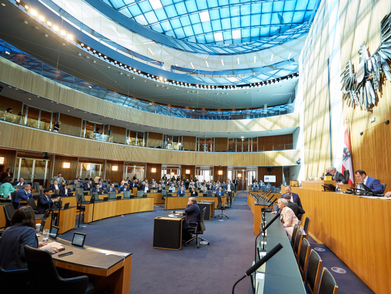 Blick in den Plenarsaal des Nationalrats
