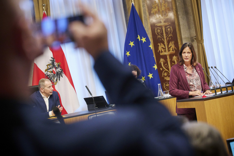 Am Rednerinnenpult Bundesrätin Sandra Jäckel (FPÖ)