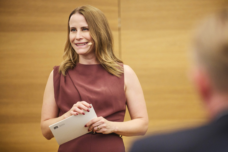 Moderatorin Katrin Wachauer