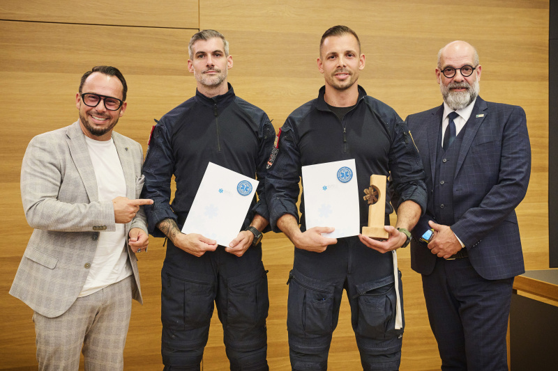 Preis für Polizei. WEGA Medic Team (Patenschaft: Koloszar.Medizintechnik)