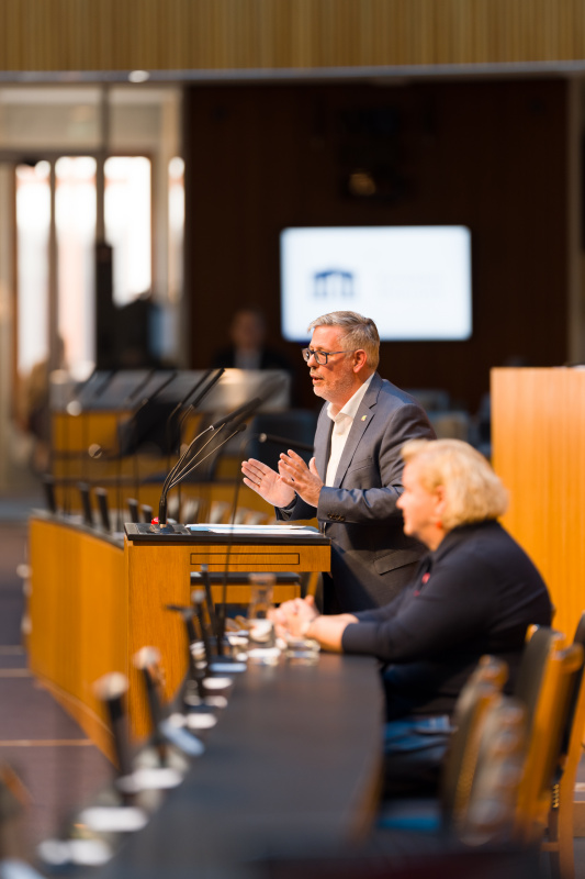 Am Wort: Nationalratsabgeordneter Ralph Schallmeiner (GRÜNE)