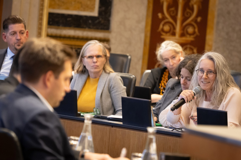 Fragerunde. Bundesrätin Simone Jagl (GRÜNE)