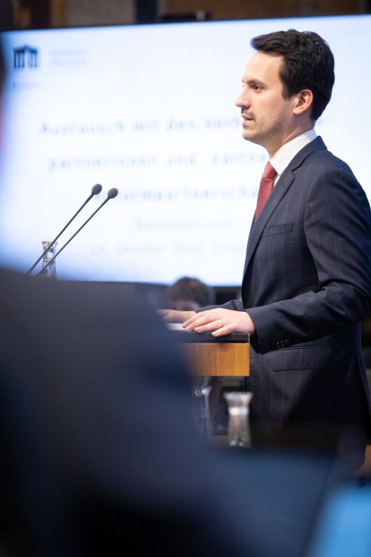 Bericht. Bildungsminister Christoph Wiederkehr (NEOS)