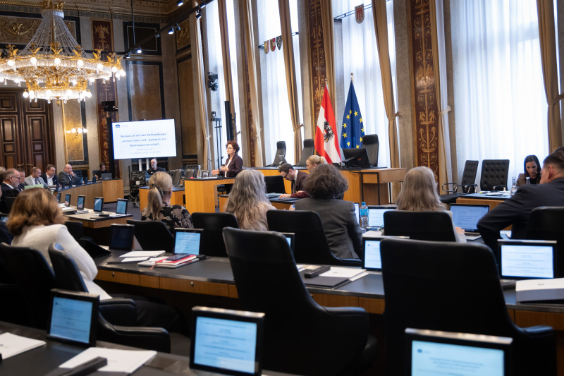 Bericht. Staatssekretärin Elisabeth Zehetner (ÖVP)