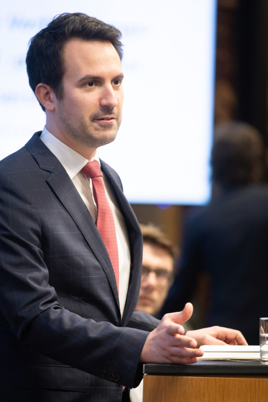 Bericht. Bildungsminister Christoph Wiederkehr (NEOS)