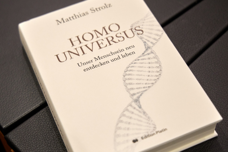 Buchpräsentation „Homo Universus – Unser Menschsein neu entdecken und leben“ von Matthias Strolz