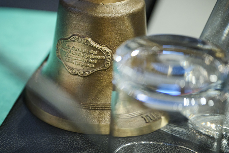 Glocke am Präsidium im Bundesratssaal