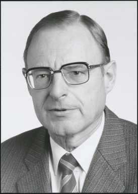 Portraitfoto von Dipl.-Kfm. Dr. Helmut Frauscher