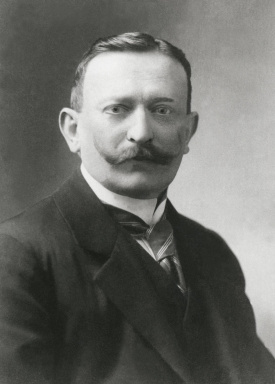 Portraitfoto von Dipl.-Ing. Dr. h.c. Heinrich Goldemund