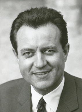 Portraitfoto von Ing. Leopold Helbich