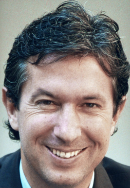 Portraitfoto von Dr. Michael Krüger