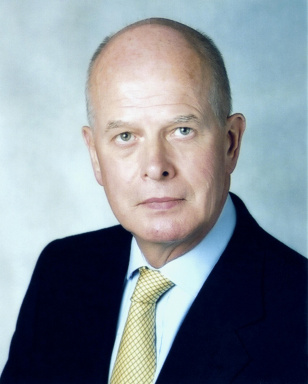 Portraitfoto von Dr. Franz Eduard Kühnel