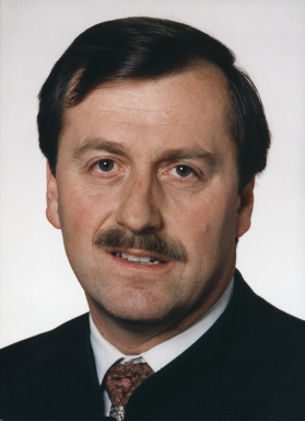 Portraitfoto von Dr. Ernst Reinhold Lasnik