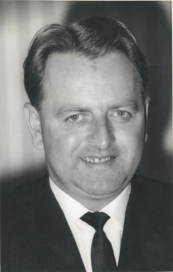 Portraitfoto von Josef Leichtfried