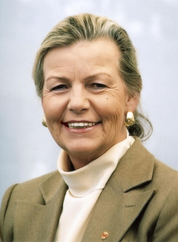 Helga Machne