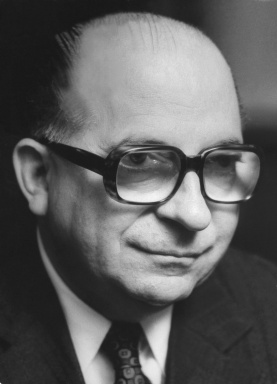 Portraitfoto von Ing. Rudolf Sallinger