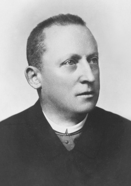 Portraitfoto von Dr. Josef Scheicher