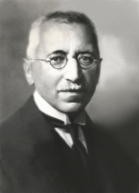 Portraitfoto von Dr. Leopold Waber