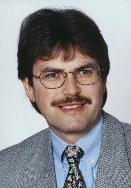 Portraitfoto von Mag. Karl Wilfing