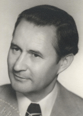 Portraitfoto von Dipl.-Ing. Dr. Josef Frühwirth