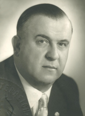 Portraitfoto von Ferdinand Graf