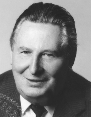 Portraitfoto von DDr. Hans Hesele