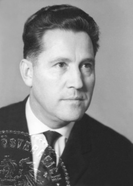 Portraitfoto von Dr. Franz Hetzenauer