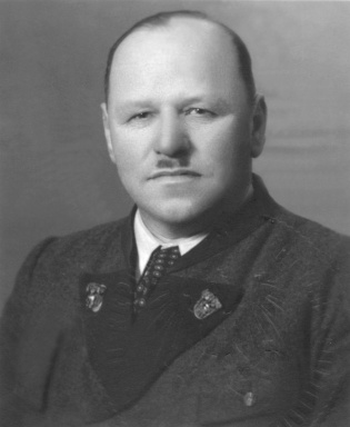 Portraitfoto von Josef Hummer